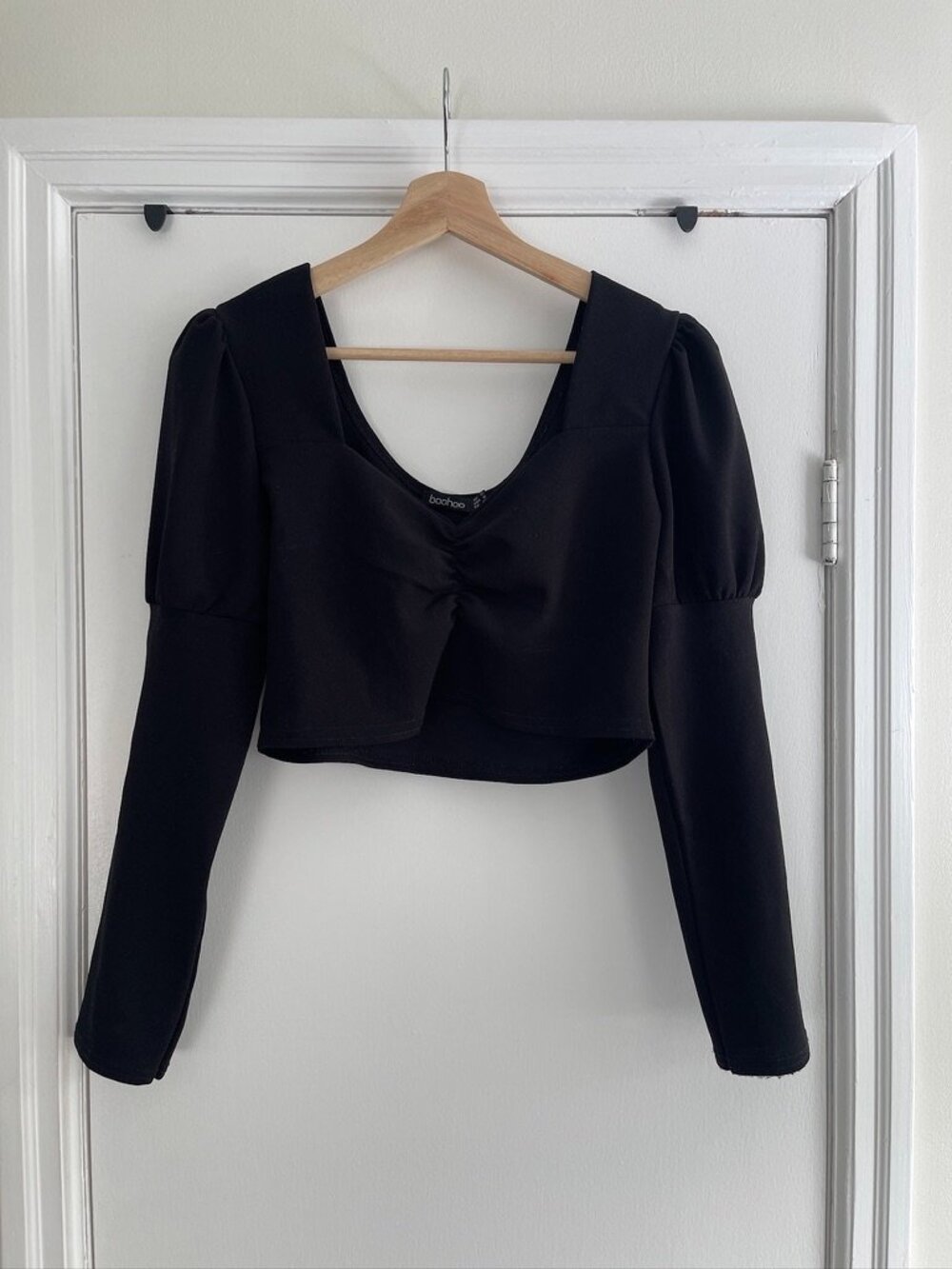 Boohoo Black Puff Sleeve Crop Top